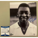 Pele Hand Signed 8'x10' Photo 4 + Beckett COA