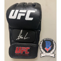 Alexander 'The Great' Volkanovski Hand Signed 4oz UFC Glove + Beckett COA