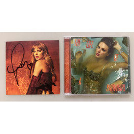 TAYLOR SWIFT Hand Signed CD 'Life Of A Showgirl' A + Beckett COA