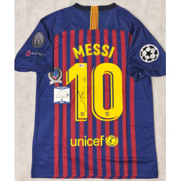 LEO MESSI Hand Signed Barcelona Jersey + Beckett COA